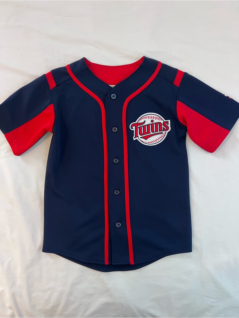 Vintage Youth Majestic Minnesota Twins Jersey. Size Small